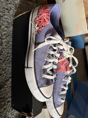 Converse Lavender Low-Top Sneakers with Pink Tigers Graphics